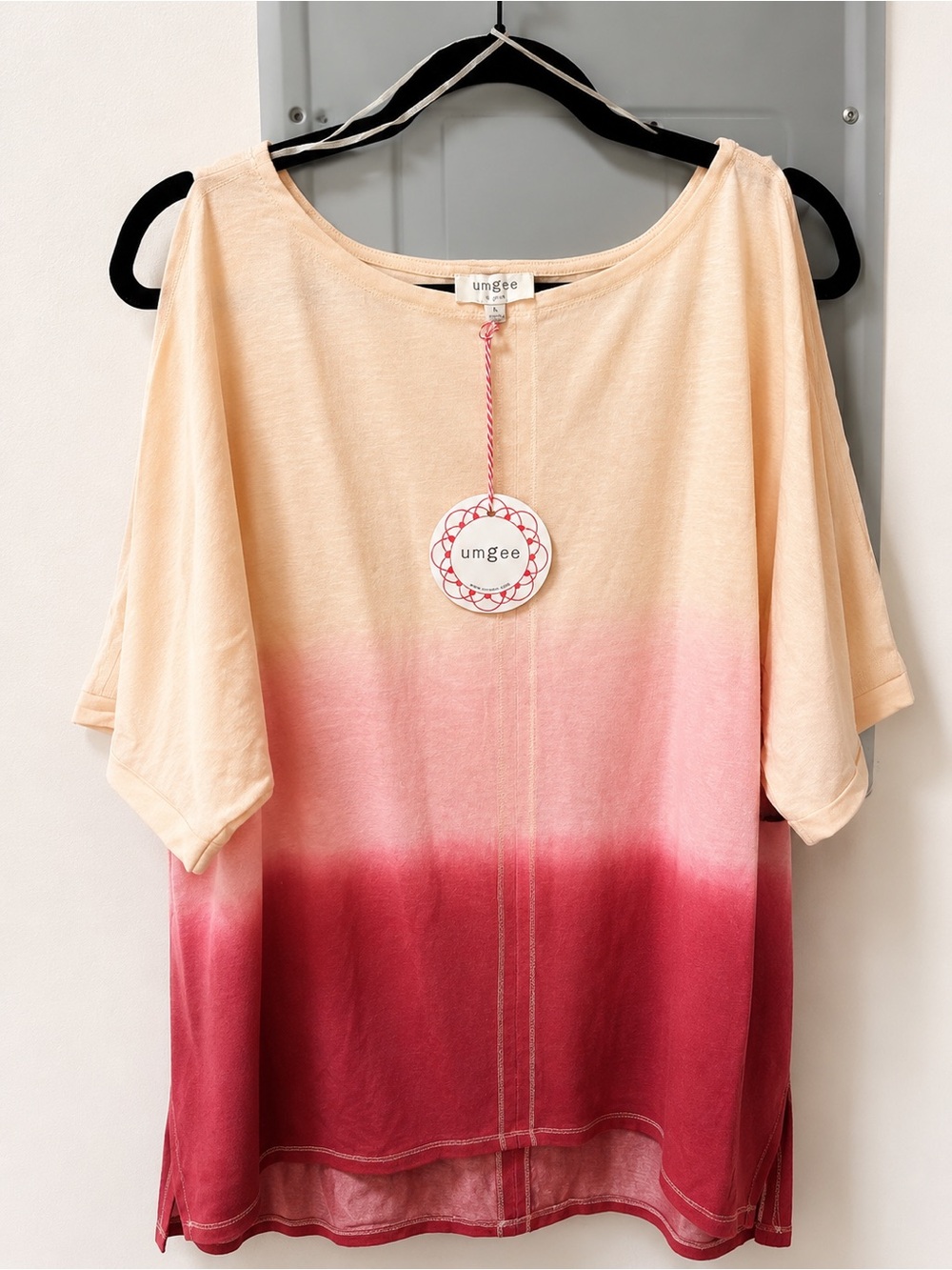 Umgee Short-Sleeve Ombre Tee in Peach, Pink & Wine
